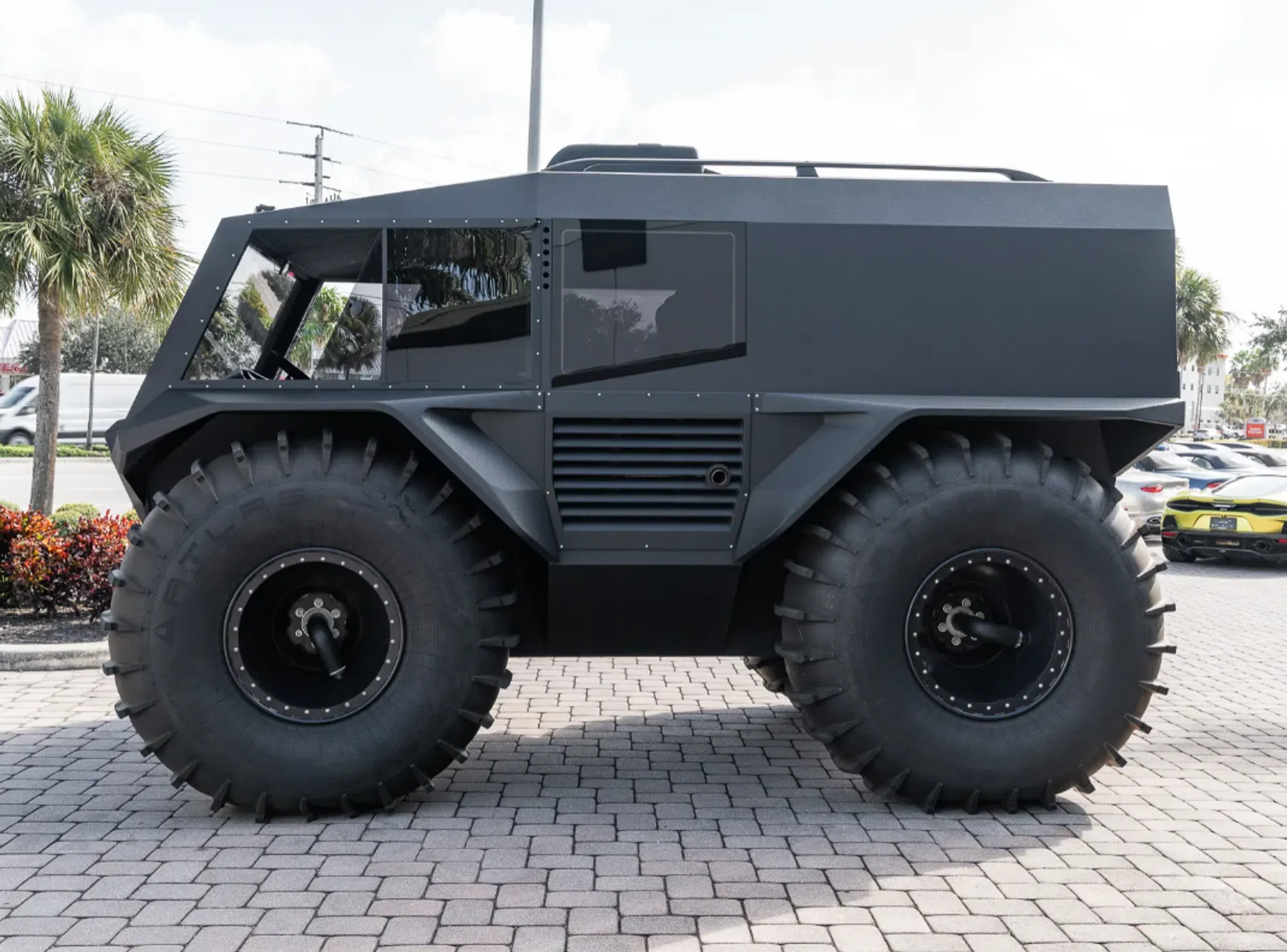 Atlas tank